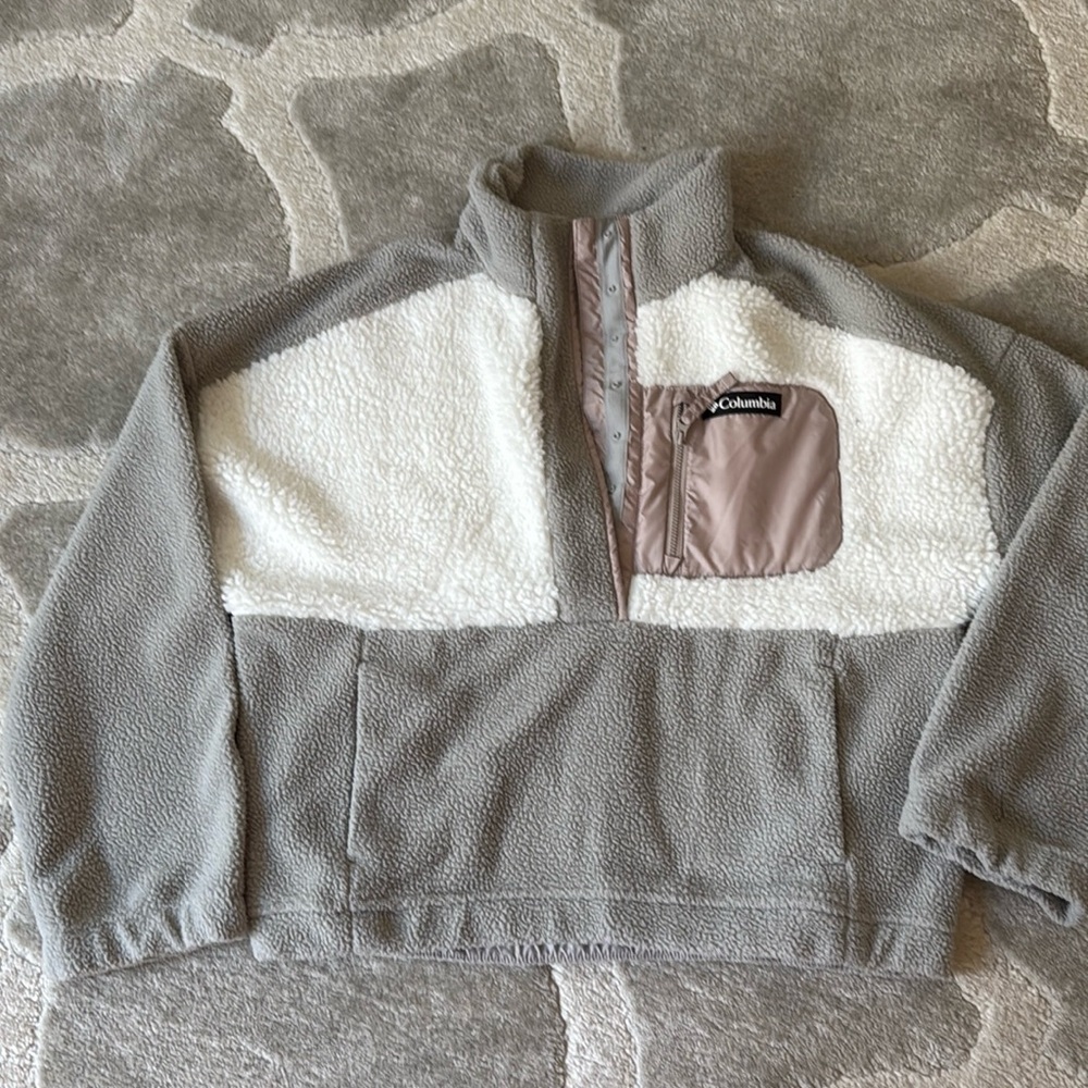 Columbia sweater size medium VGUC